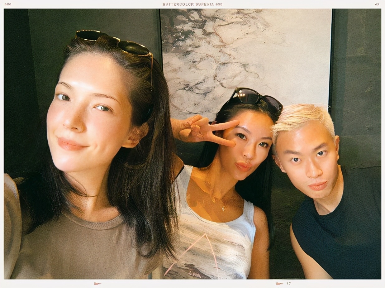 杨丞琳带领“华冈五人帮”陪黄鸿升父亲庆中秋，又哭又笑彼此安慰