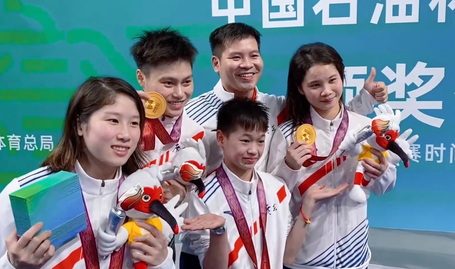 恭喜！手机价格翻7倍，全红婵身价暴增，以后再不用为医药费发愁