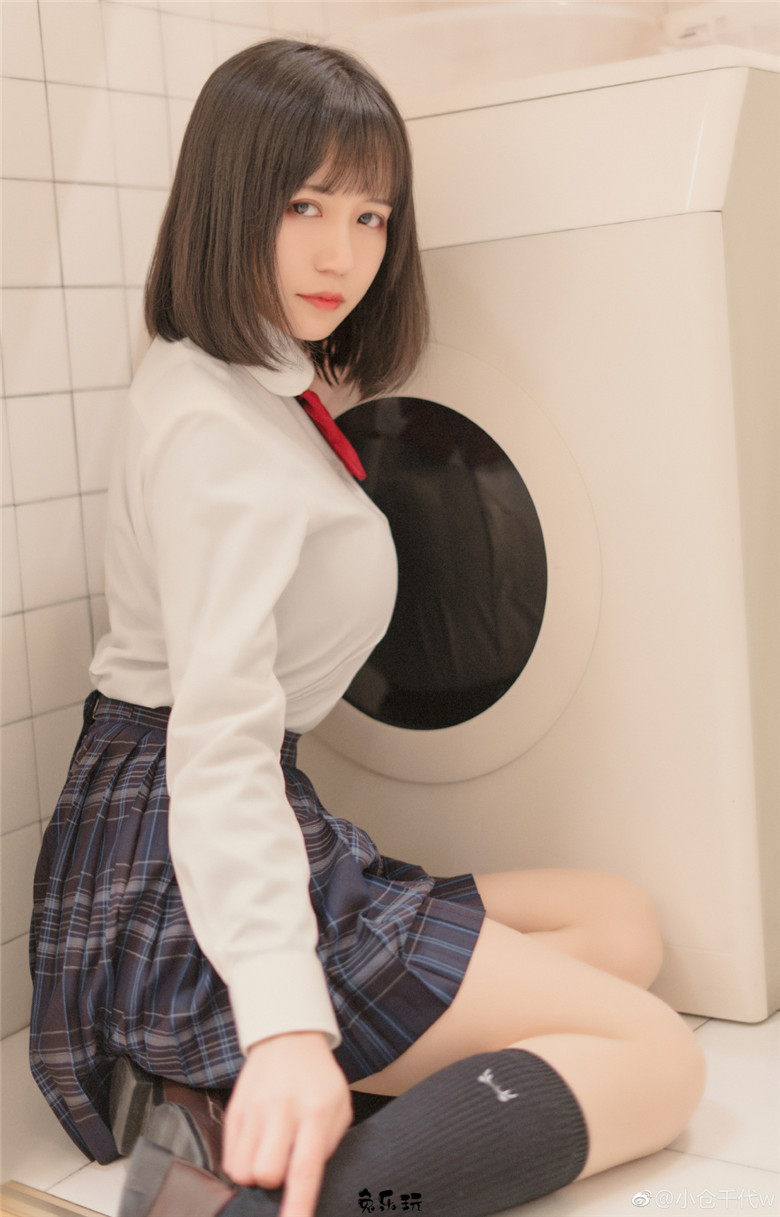 球迷的福音！微博动漫博主小仓千代w图集好胸好颜好性感！