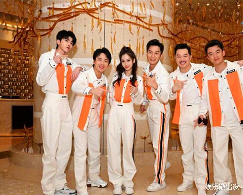 蔡徐坤常驻《奔跑吧》、杨超越出演《极限挑战