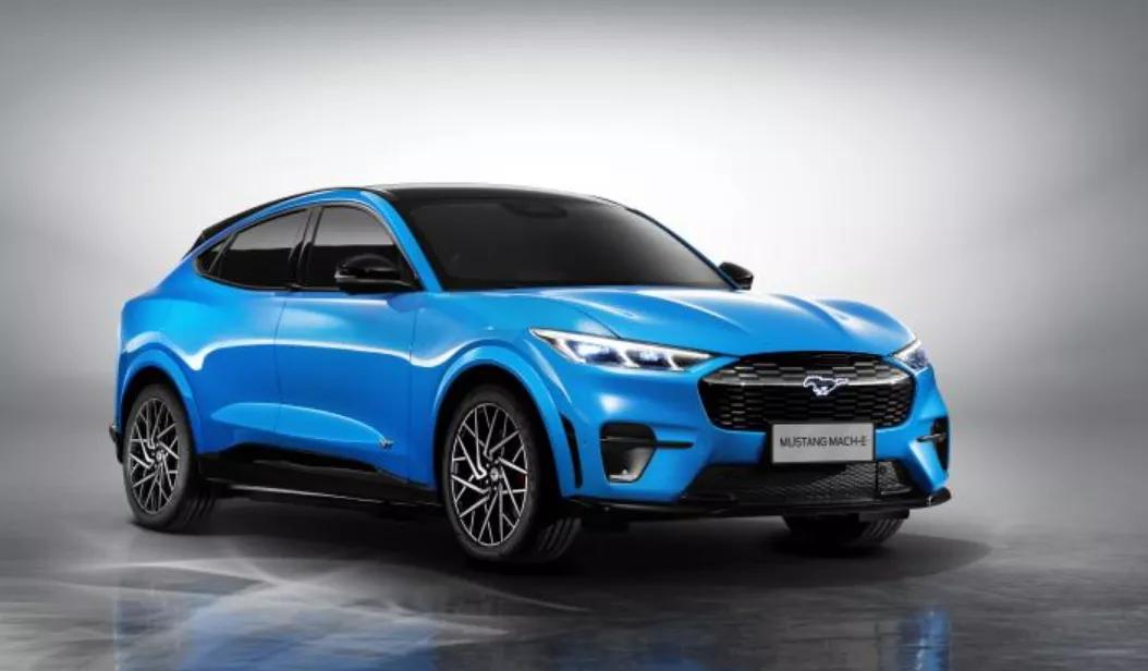 清明假期高速公路免费通行；奥迪Q4 e-tron正式投产