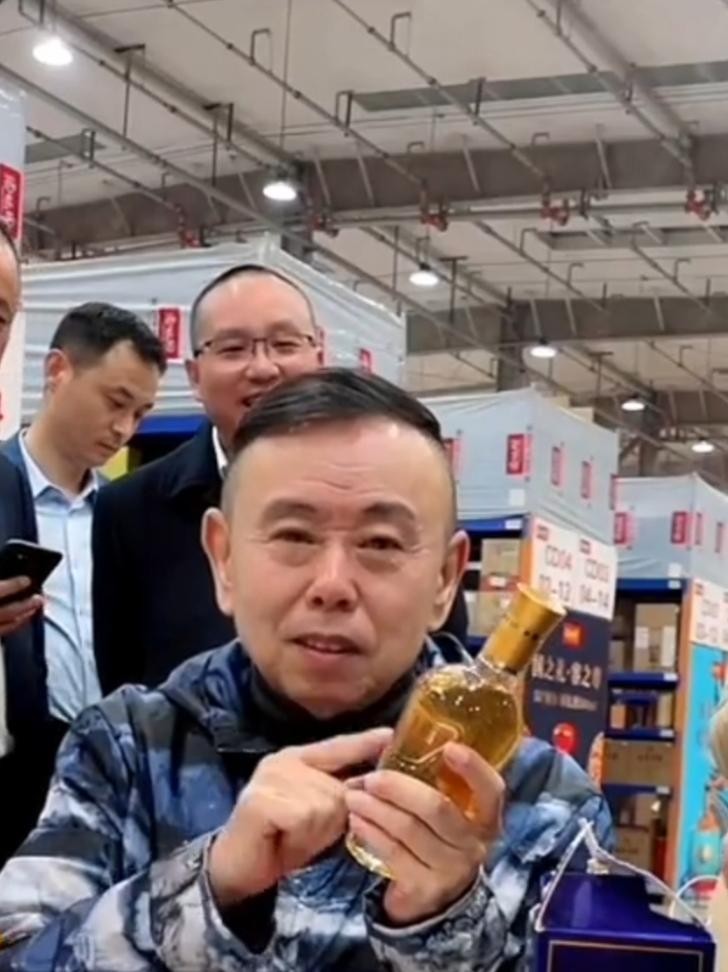从“潘叔”到“潘子”，潘长江是如何沦为全网笑柄的？