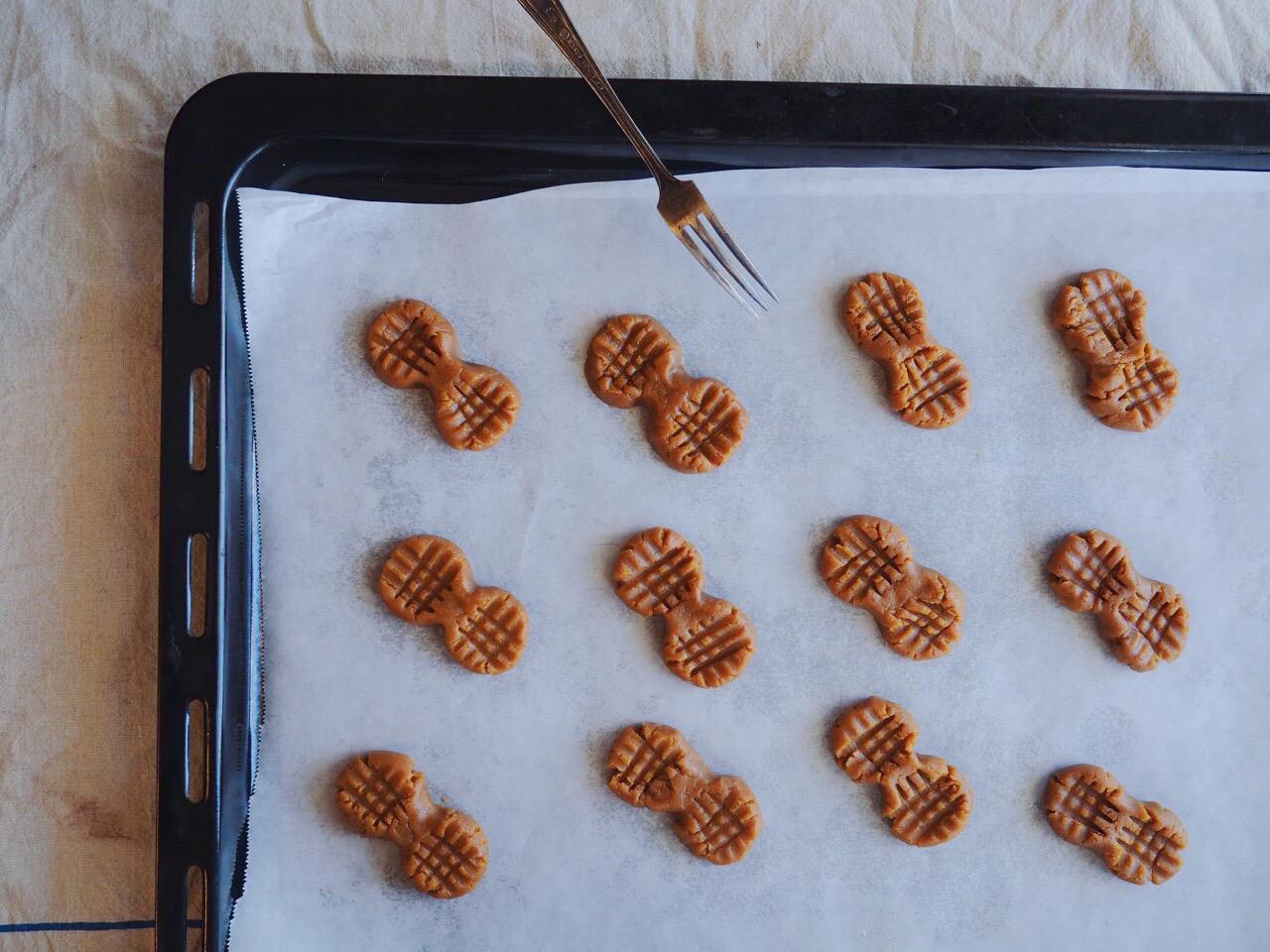 想吃花生酱不用买，5块钱自制一大瓶，纯正无添加，还能做曲奇