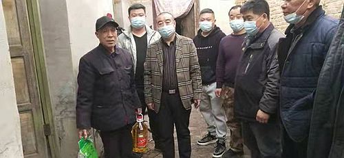 邢台市任泽区留垒村：慰问孤寡老人、贫困户及老党员
