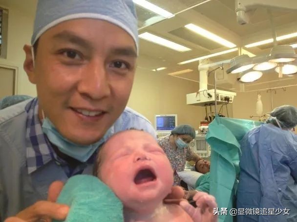 周杰伦昆凌4岁儿子正脸曝光，咋跟姐姐颜值差别那么大？