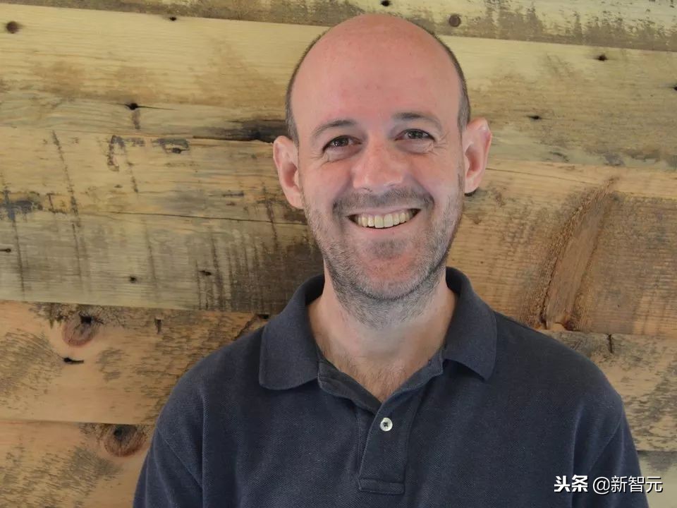 谷歌的20岁有点焦头烂额，40图看透20年