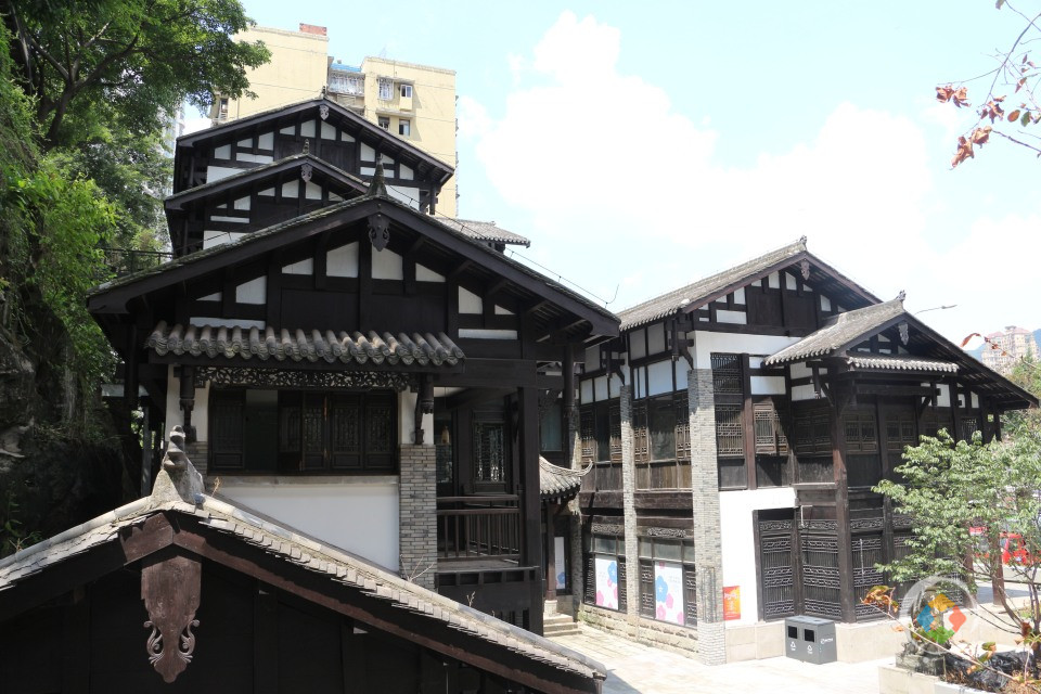 重庆湖广会馆，隐匿于闹市里的静谧，体验封火墙下的百态人生
