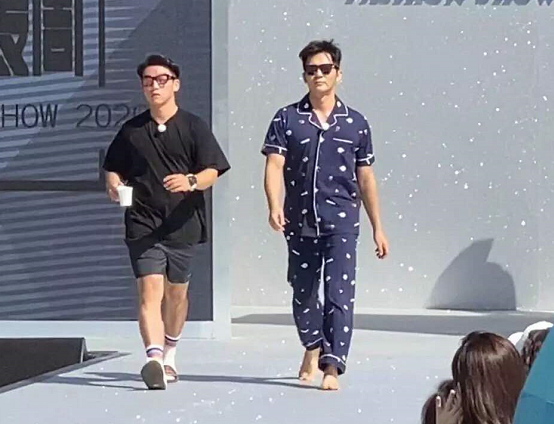 《奔跑吧》路透，蔡徐坤张翰同行，baby和女嘉宾被称最美担当