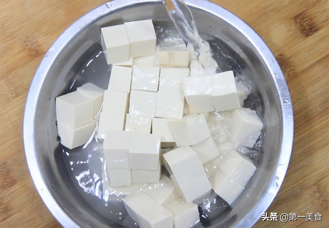图片[3]-【拖烧豆腐】做法步骤图 豆腐入口即化 外皮酥脆-起舞食谱网