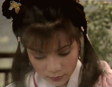 当年翁美玲有多灵性？试戏时一段即兴表演，金庸看后当即定下黄蓉