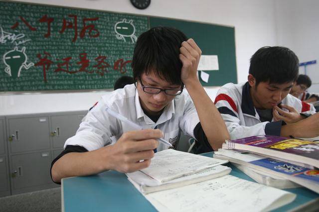 晚上总是学不进去？你不是能力而是心态的锅：不熬夜外，做好1点