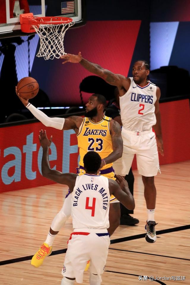 关键时刻完美攻防，詹姆斯永远是那个最值得信