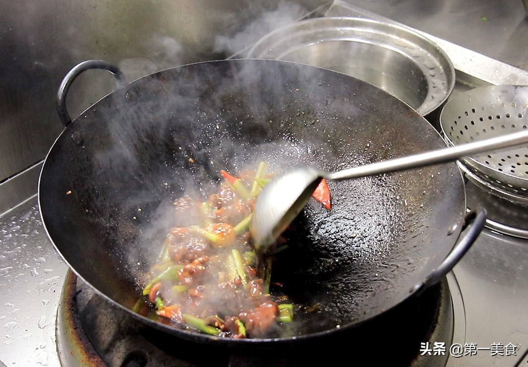 啤酒鸭很多人都做错了，厨师长教你几个技巧，飘香四溢，味道鲜美