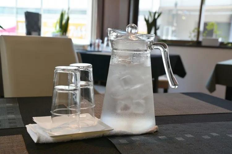 为什么日本吃饭不让打包？细数日本餐桌上的10大“潜规则”