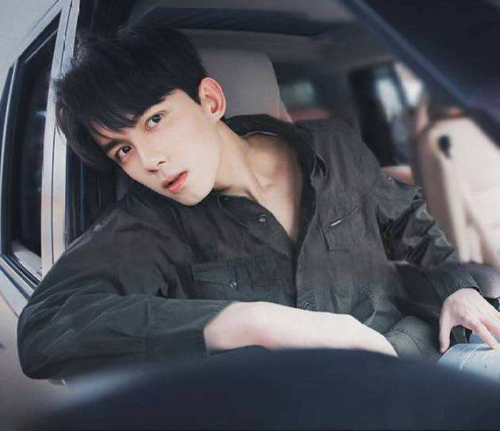 娱乐圈“后浪”们，事业上前途无量，做人还要