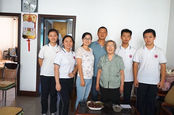 熬夜就是真“刻苦”？老教师一针见血：有1类学生，其实在假努力