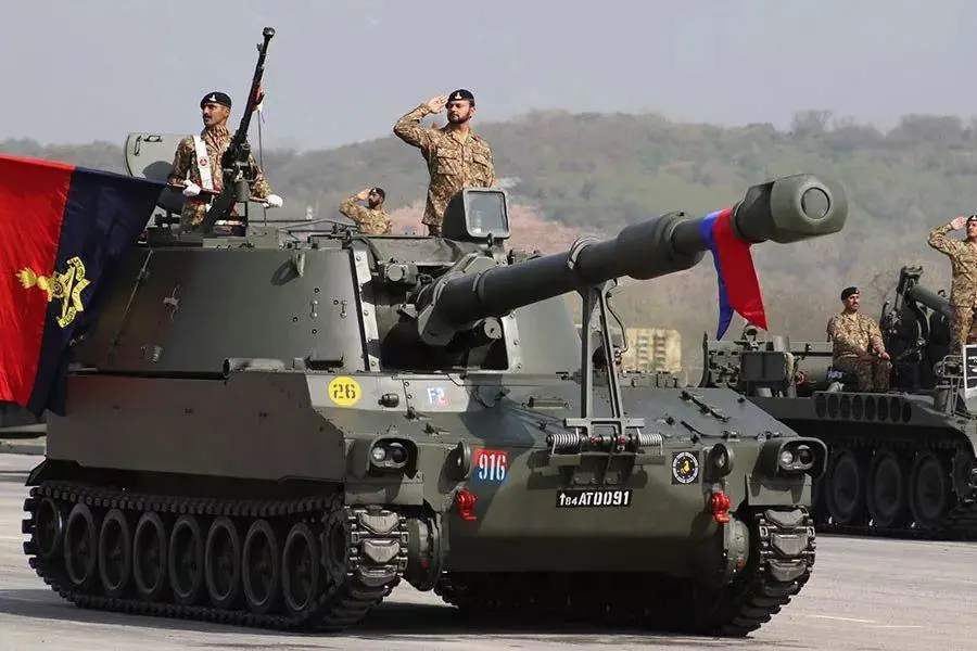 反擊來了，巴鐵使用普通火砲打出軍威，多個印度哨所被摧毀