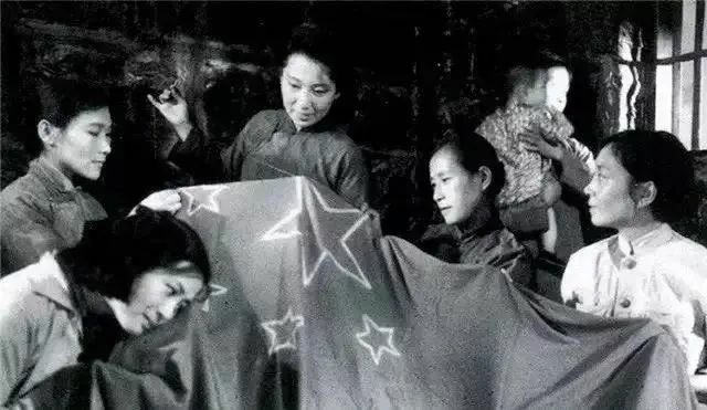 我记得奶奶江姐的模样影像中的党史11