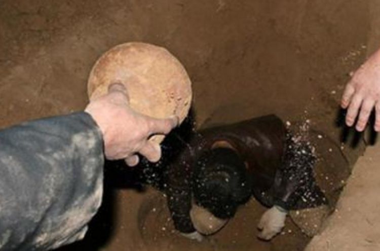 盗墓的人最怕什么东西？碰到这两样东西，再贵