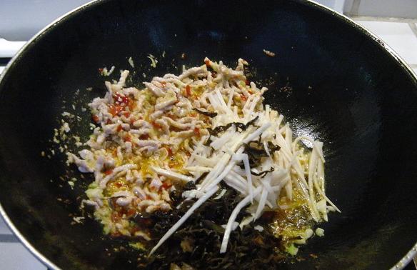 图片[6]-鱼香肉丝的做法步骤图 厨师长教你做正宗鱼香肉丝-起舞食谱网