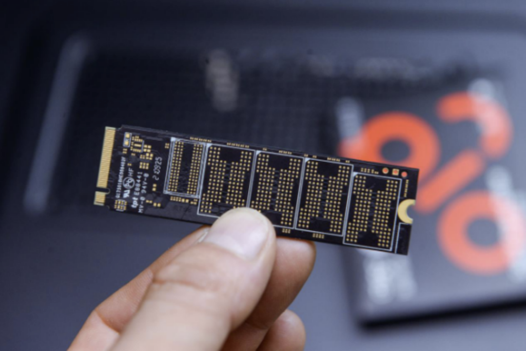 aigo国民好物固态硬盘P7000简评：如何实现PCIe 4.0满速运行