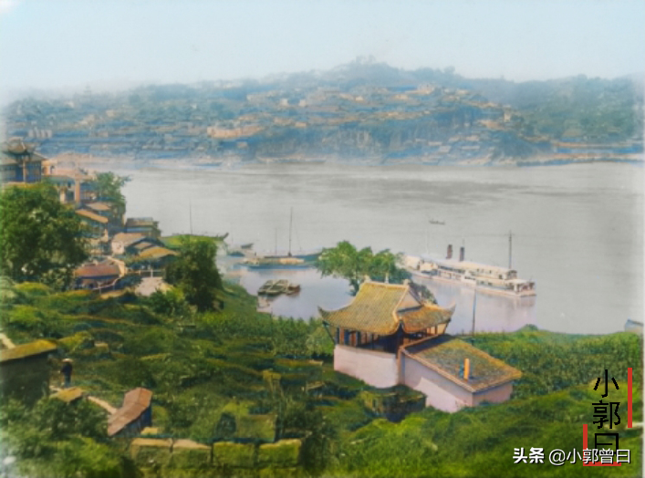 1926年镜头下的山城重庆：并流的江水与古老的城墙绘成山水图