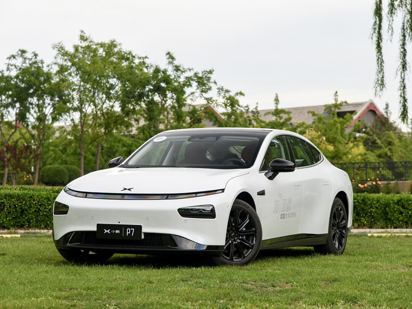 30万纯电动车该怎么选？Model3、P7、汉谁更有性价比？