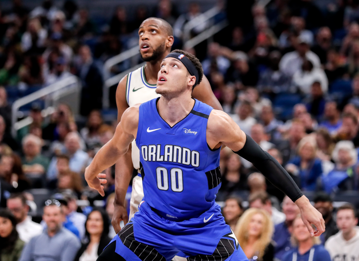 NBA本赛季防守最好的10名球员！维金斯第十，詹姆斯排名第一
