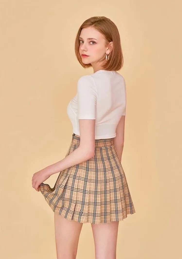 Rike Chloe, a GermanKorean mixed model, born in 1998, she is only 23