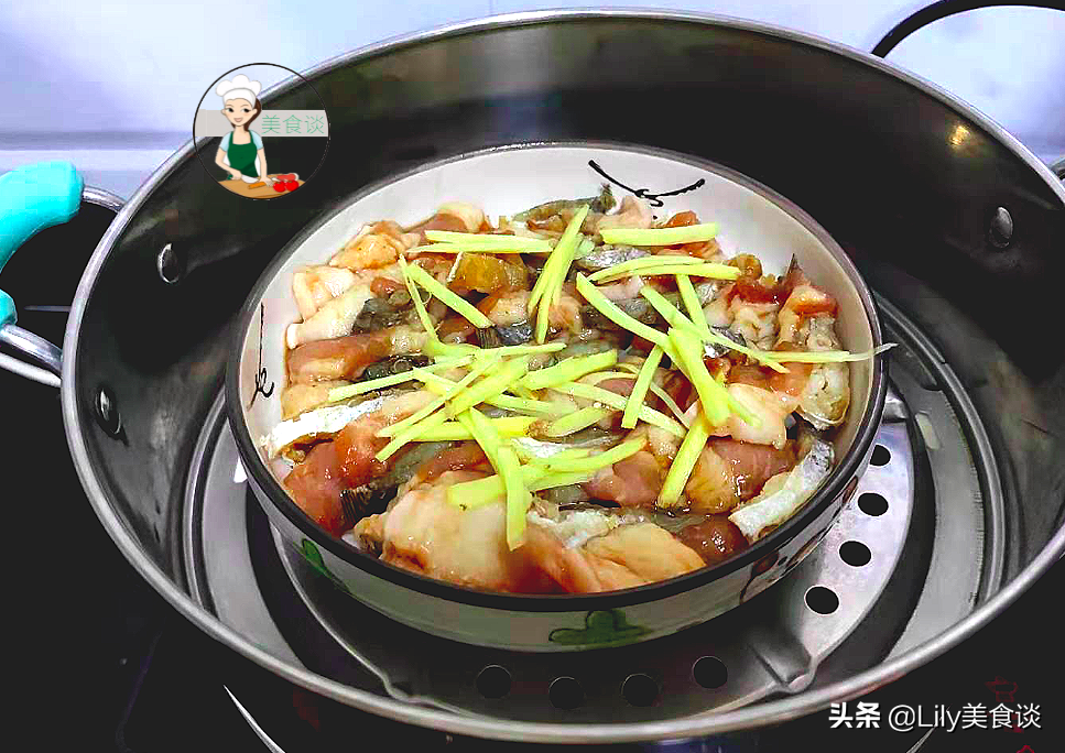 入秋要多吃蒸菜，这菜蒸一蒸，15分钟上桌，好做好吃，营养不上火