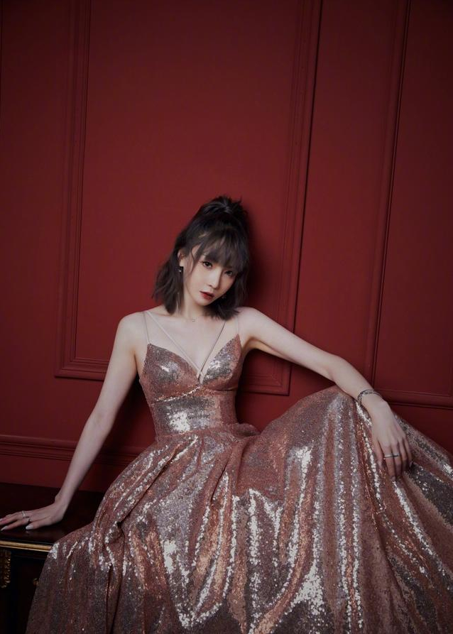 高晓松的前妻原来这么有魅力，虽然看着有网红