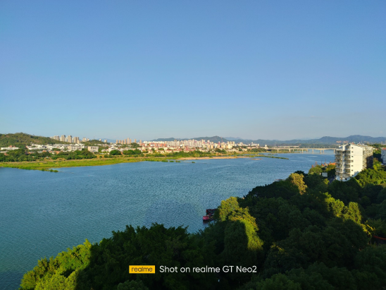 realme真我GT Neo2评测：两幅“面孔”双重体验，扛起质价比大旗