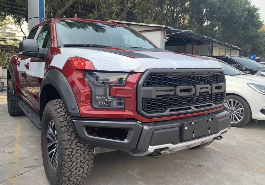 福特f150猛禽太大太霸气了!7座suv锐界一比就是个弟弟