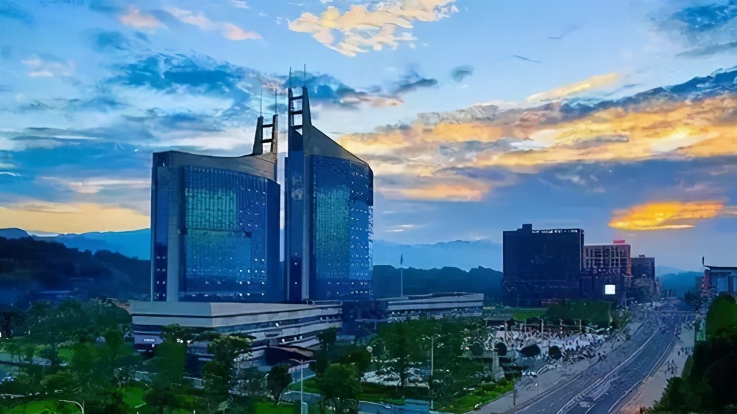 屏山縣清華園實(shí)驗(yàn)學(xué)校!四川學(xué)校再添“猛將”(圖1) 屏山縣清華園實(shí)驗(yàn)學(xué)校!四川學(xué)校再添“猛將”(圖1)