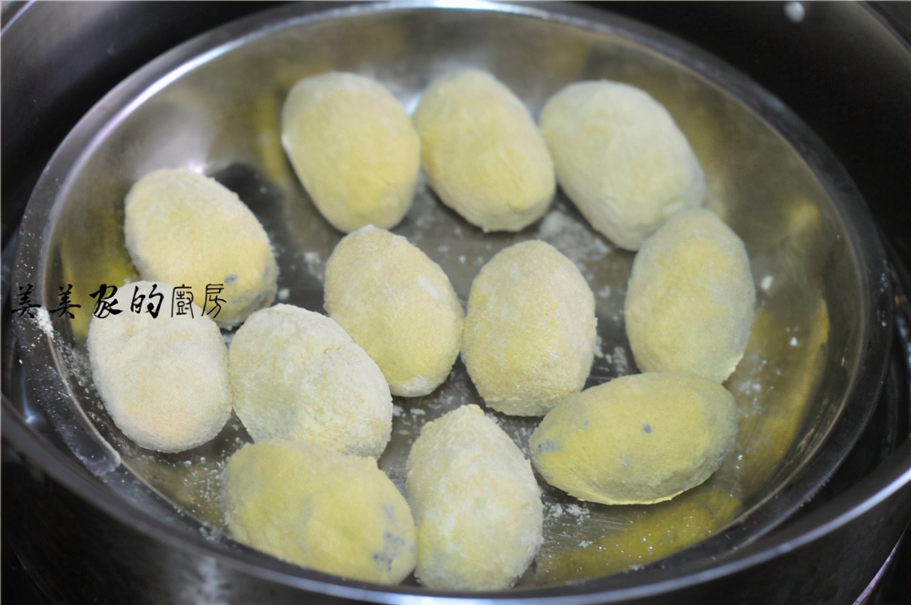 吃大米、馒头会长胖！不如试试黄金球，吃上两个，一上午都不饿