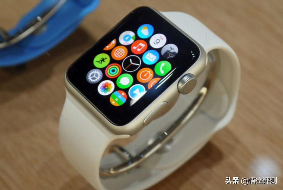 卖了一亿部！Apple Watch整体实力证实，谁才算是腕表霸者