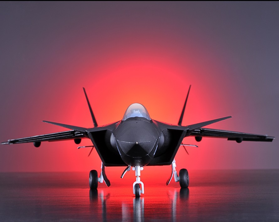 �й����ͷ������˻���Ϯ���������񡱣���ý����Ϊ���ο���������