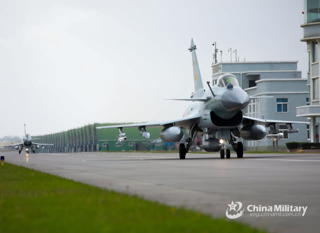 仅有中美两国掌握！国产隐身进气道内部首度曝