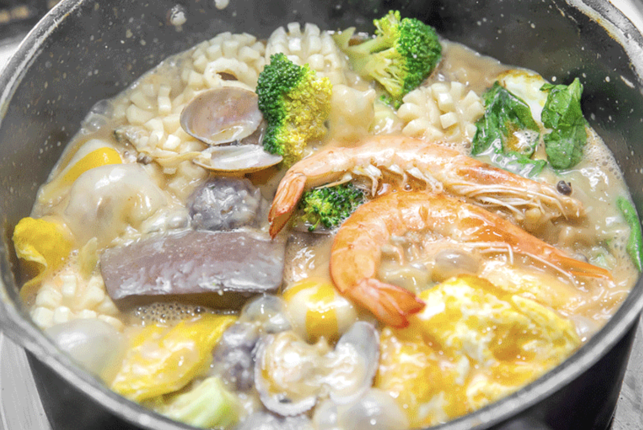 这个东北人创业卖四川麻辣烫，开了6000家门店，