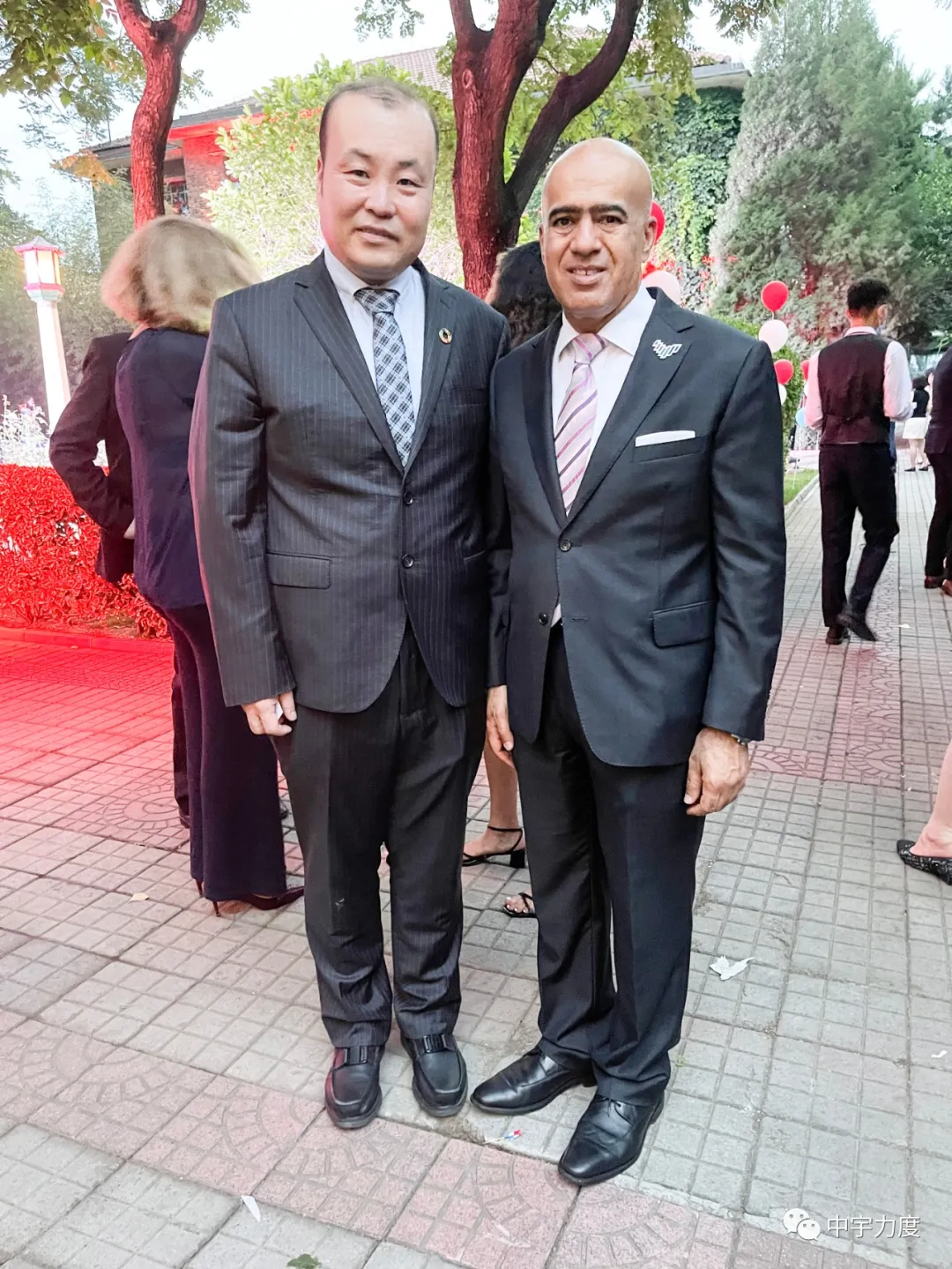 中宇力度应邀参加卢森堡驻华使馆国庆节招待会