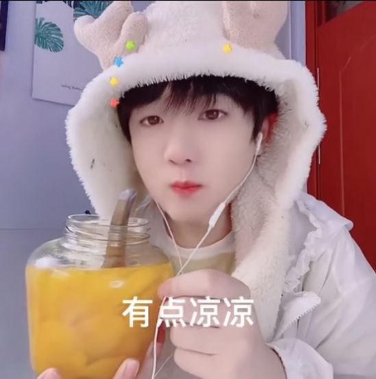 700万网红遭一夜封杀，这次，她真的不冤