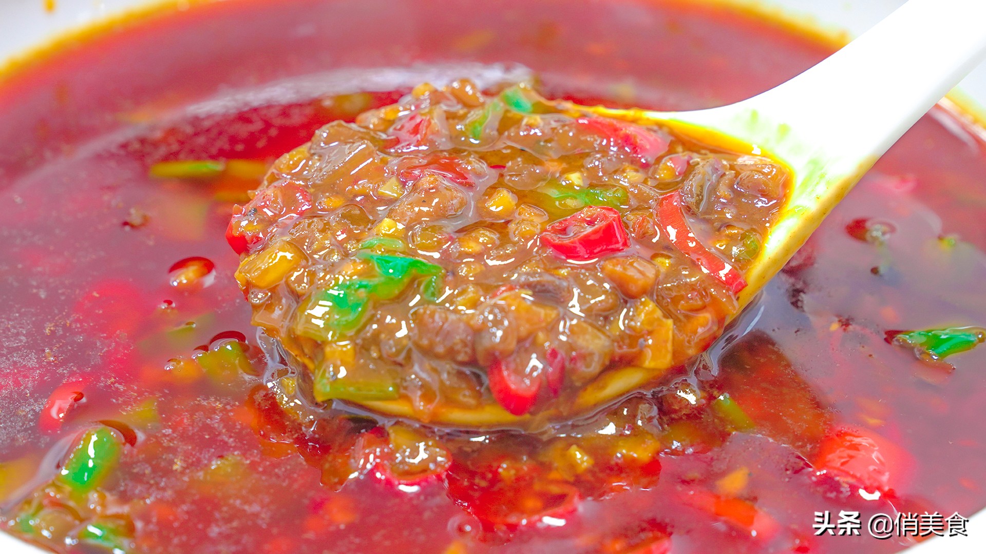 10分钟做锅万能酱，适合各种饼类、海鲜、烧烤、比老干妈好吃多了