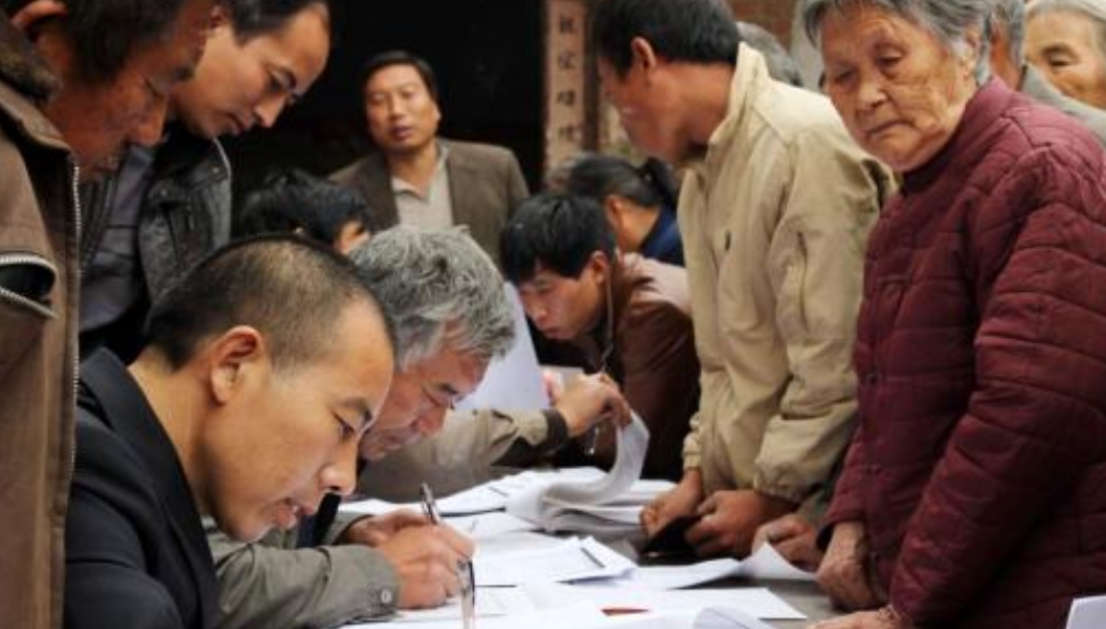 终于定下！养老金最迟在4月底“变动”，退休人员记得领钱