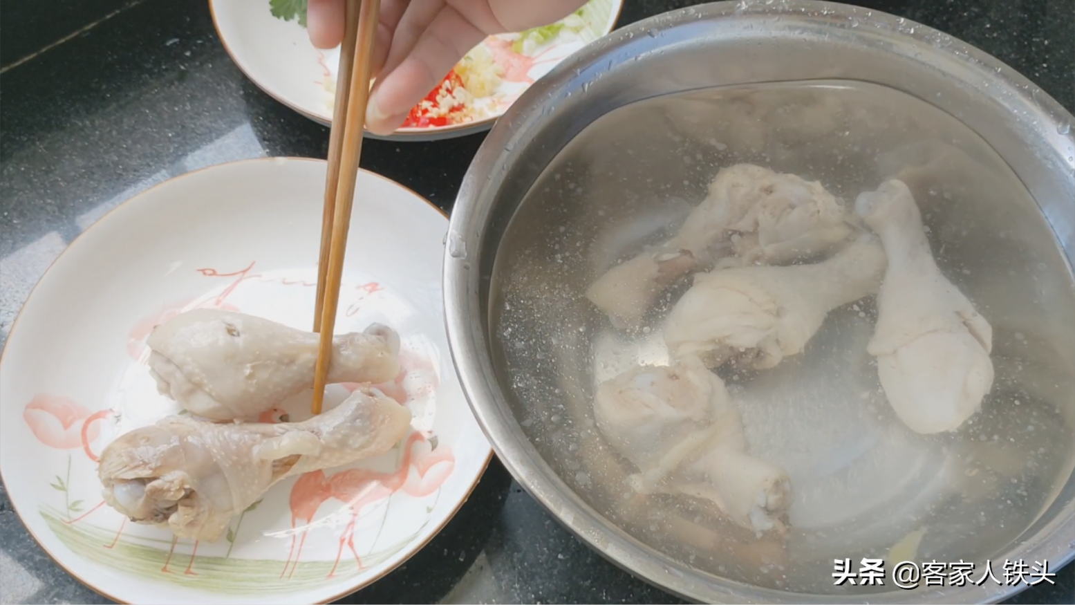 雞腿從小吃到大，這吃法老婆隔三差五點名吃，香辣下飯好吃又簡單