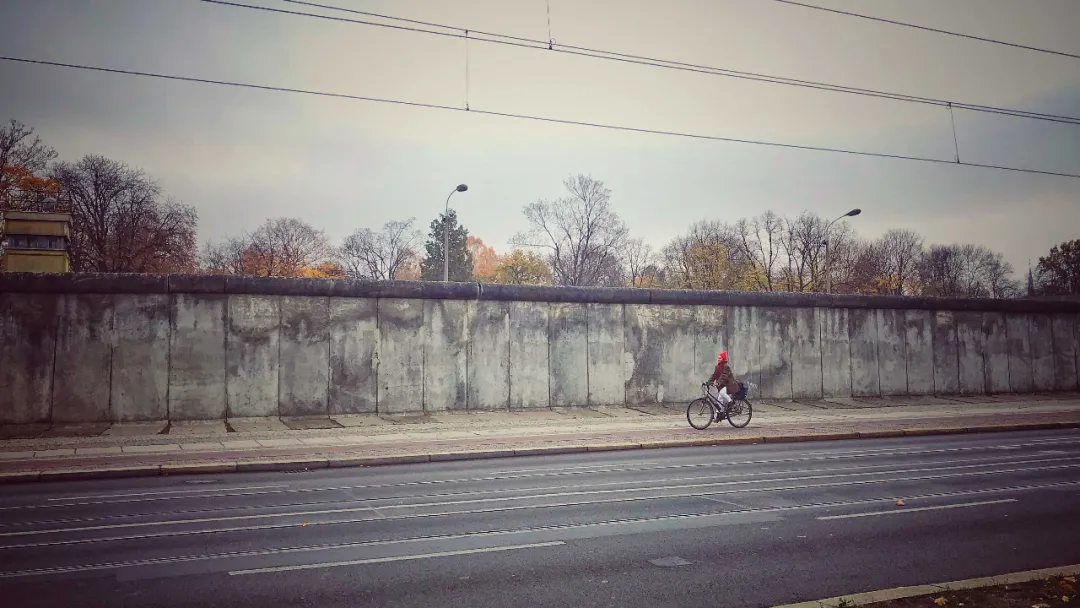 东德人正在怀念共产党