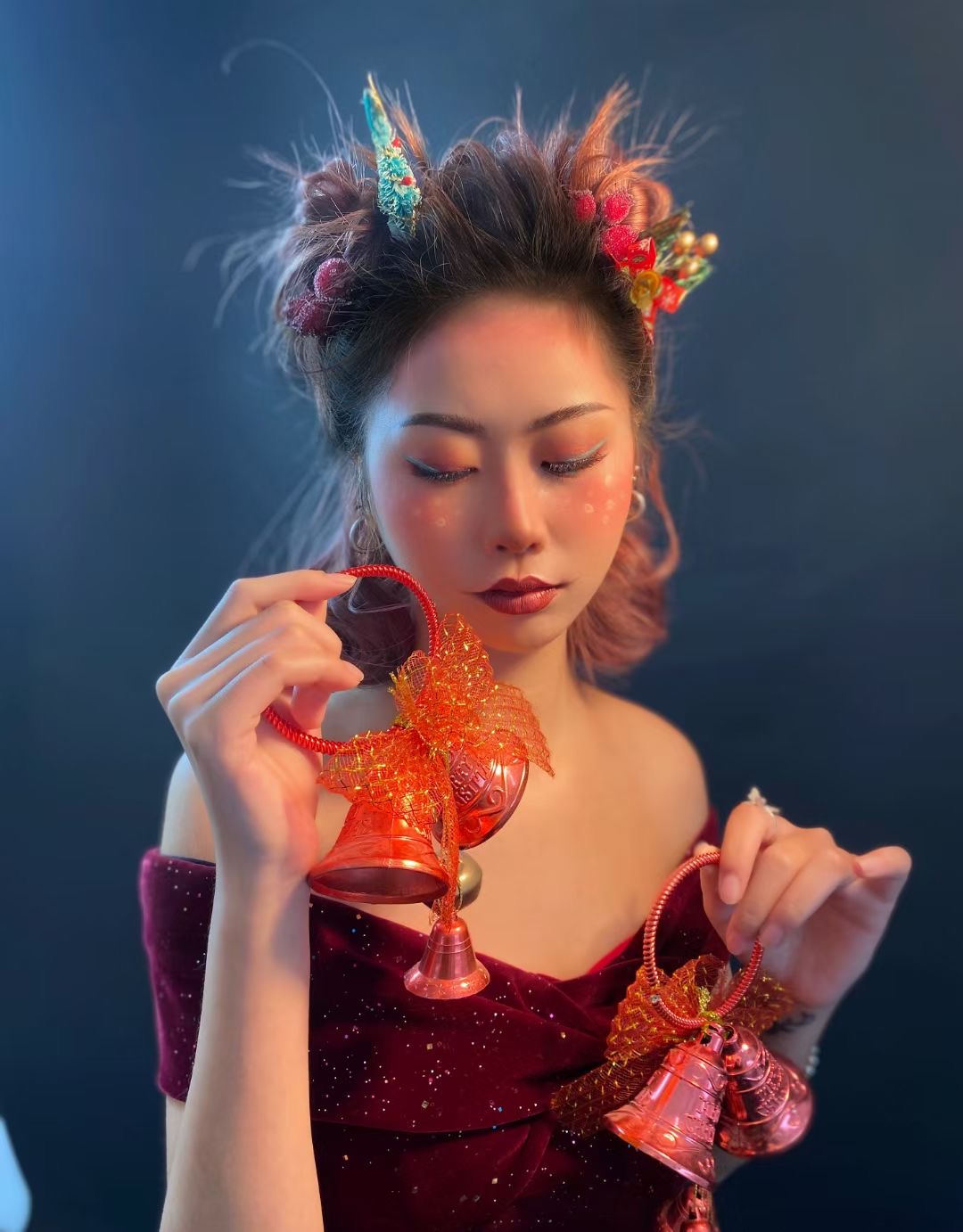  圣诞妆的1001种打开方式,做一个闪亮的圣诞女孩