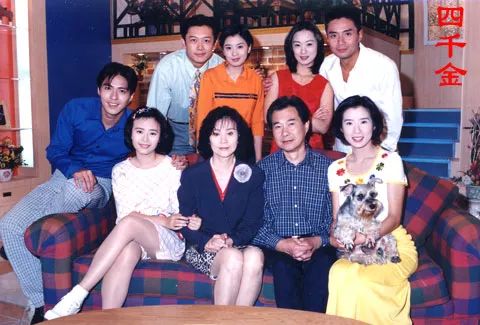 “落难千金”贾静雯的传奇改命史