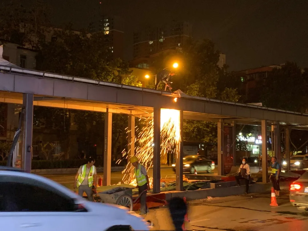 拆了又建，建完又拆，郑州的BRT站台之谜