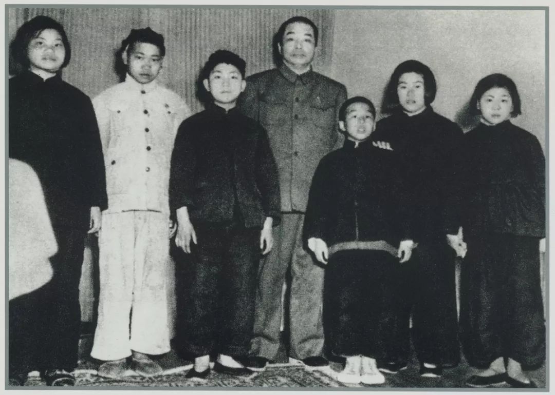抗美援朝主帅任命，毛主席两次点将换人，彭德