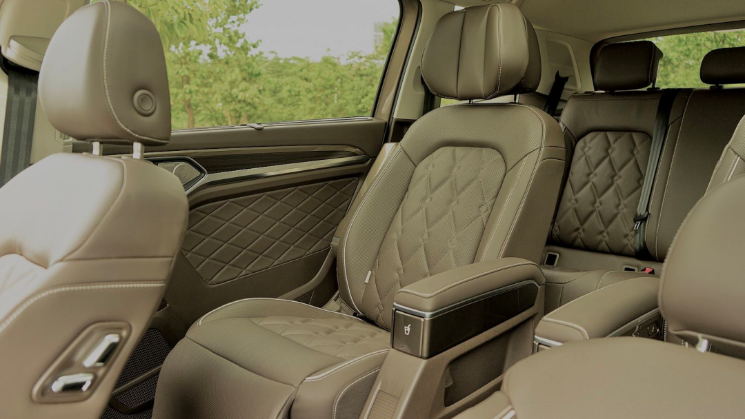 上汽大众进军“航空界”，造了一台「头等舱」